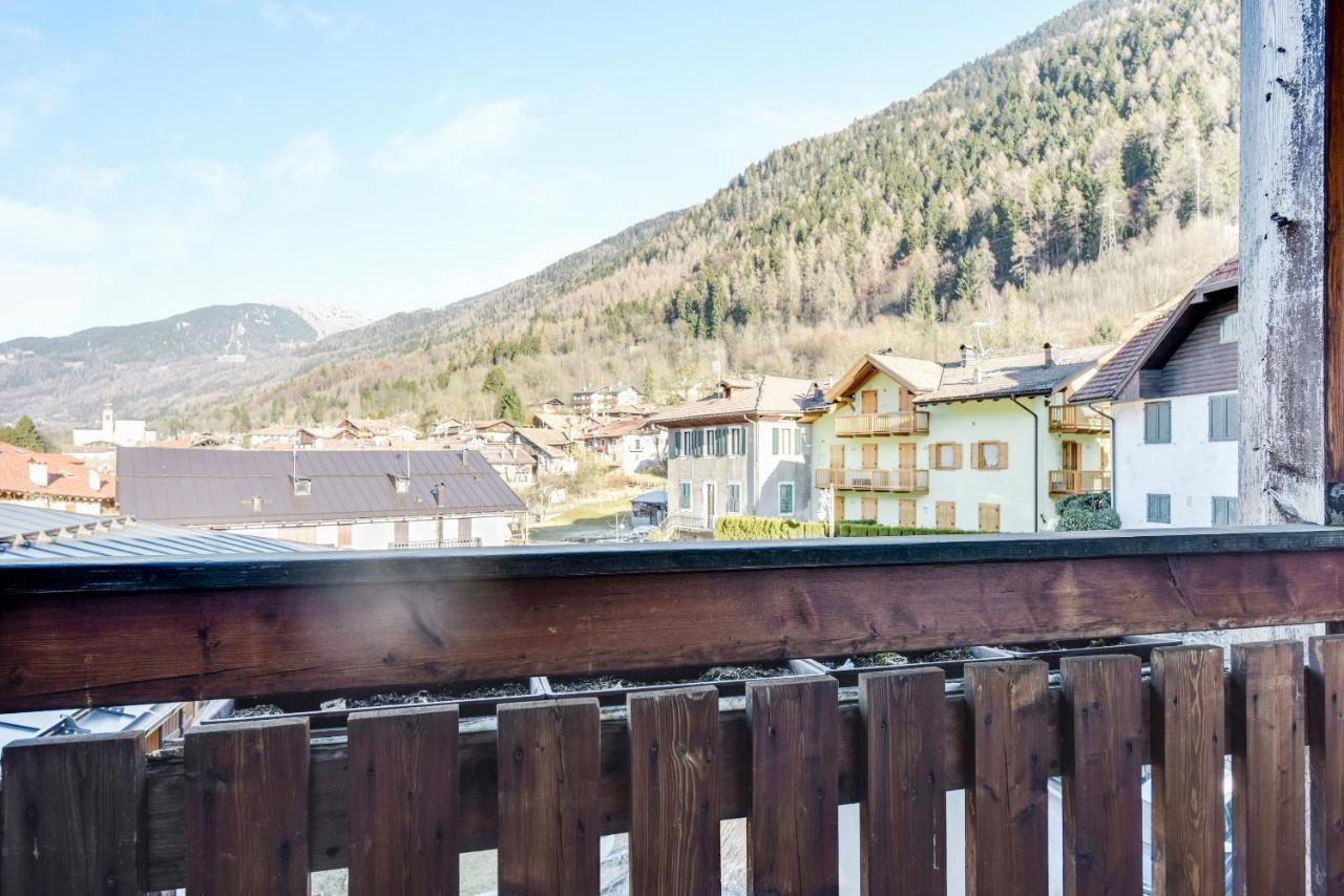 Mansarda Tra Le Dolomiti Di Brenta Apartment Bocenago ภายนอก รูปภาพ