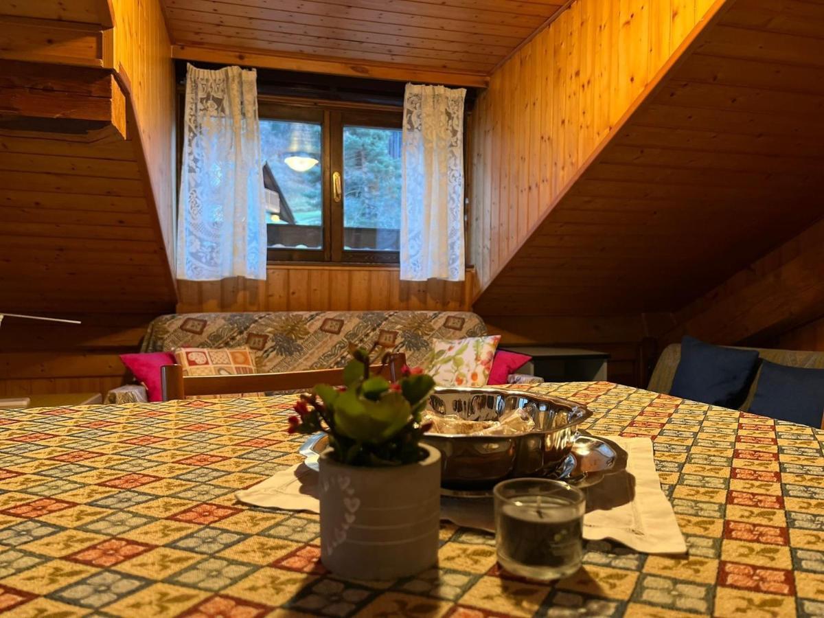 Mansarda Tra Le Dolomiti Di Brenta Apartment Bocenago ภายนอก รูปภาพ